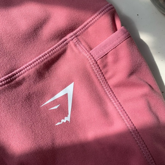 Pink gymshark leggings - Picture 3 of 6